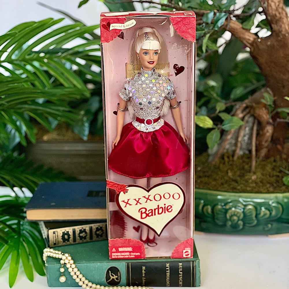 NRFB XXXOOO Barbie 1999 Valentines Special Edition